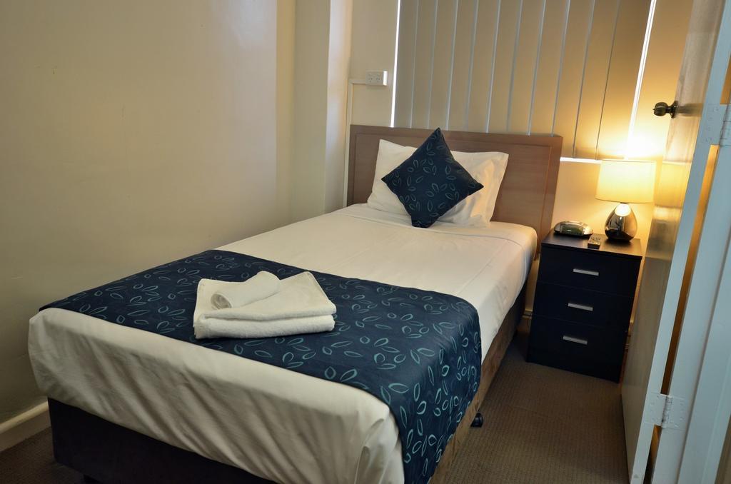 Lees Hotel Ingham Eksteriør billede