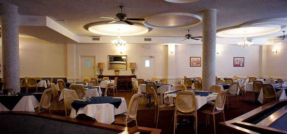 Lees Hotel Ingham Eksteriør billede